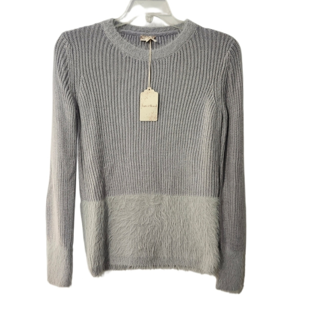 NWT  Hem & Thread  Women's M Sweater  Gray